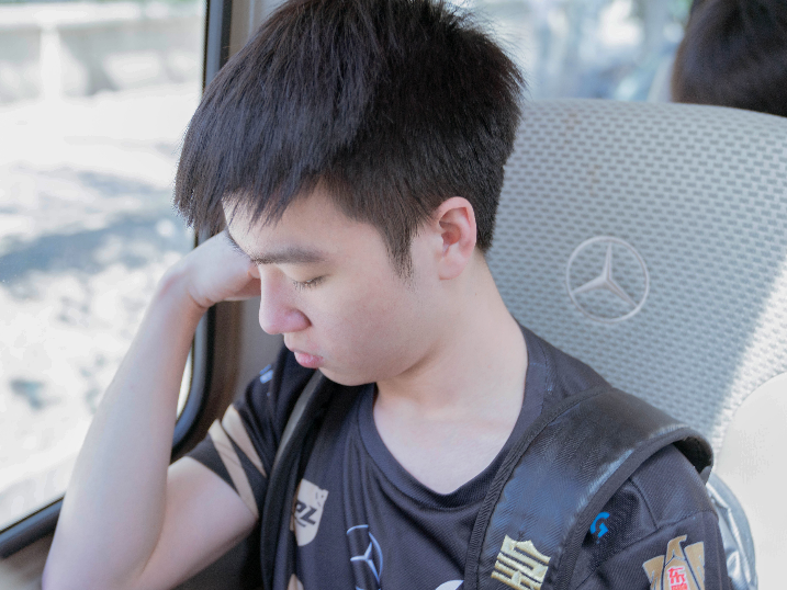 TheShy在曼联比赛中重返赛场，夺冠引发热议！的简单介绍